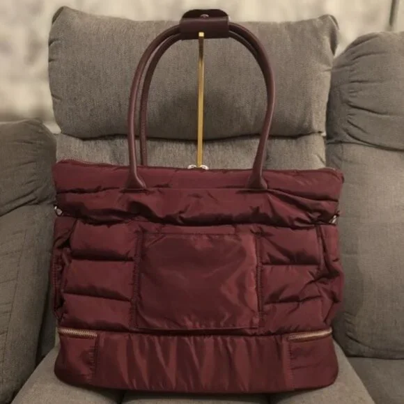 NWOT iPack Puffy Tote Bag – Red – Travel/Work Tote, Laptop + Drink Pocket - Picture 2 of 5